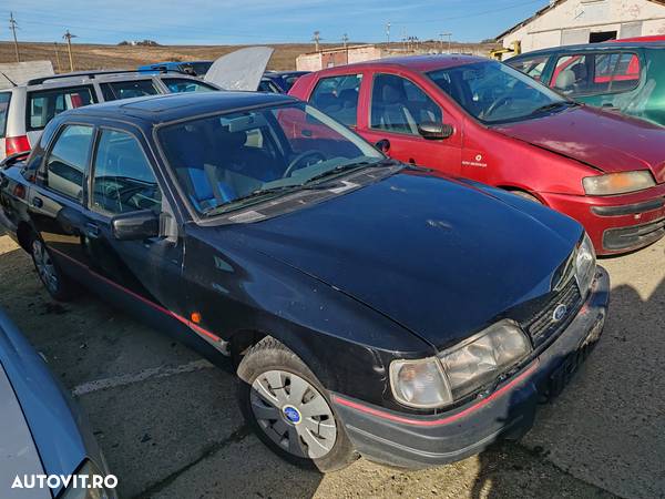 Dezmembrez Ford Sierra benzina - 2