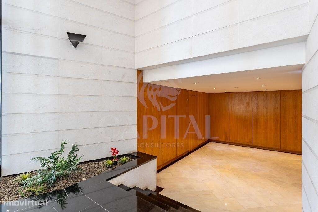 Apartamento T5 Duplex Exclusivo em Primeira Linha de Mar-46