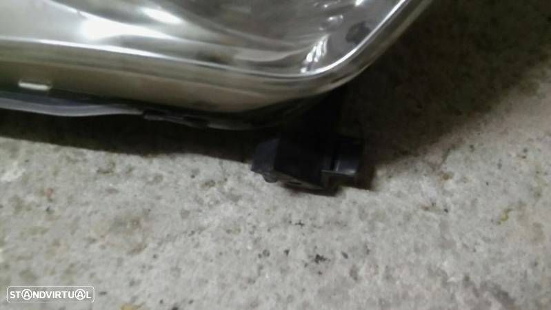 Farol suzuki swift - 2