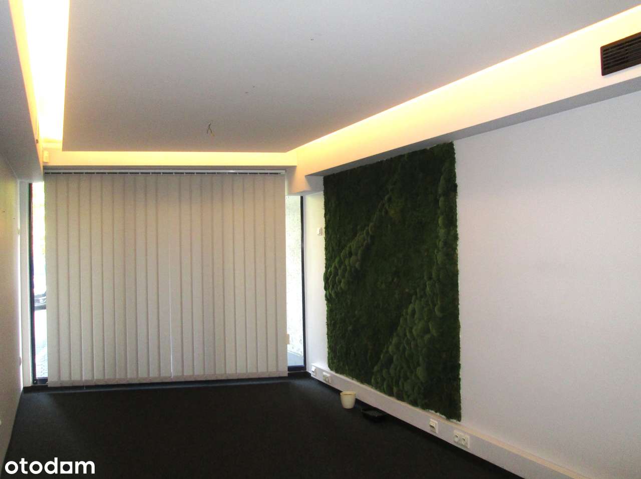 Budynek biurowo-usługowy z pozwoleniem na budowę 5 lokali mieszkalnych-7