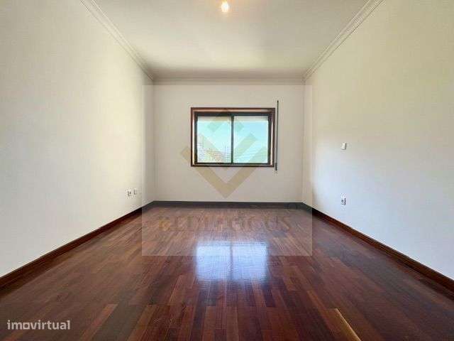 Apartamento T2 em São João de Ver-17