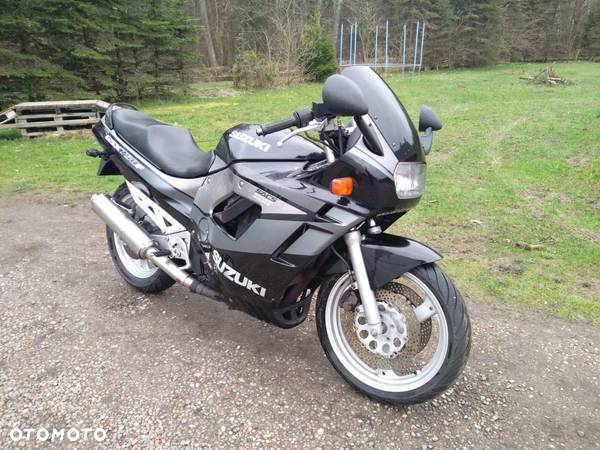 Suzuki GSX - 1