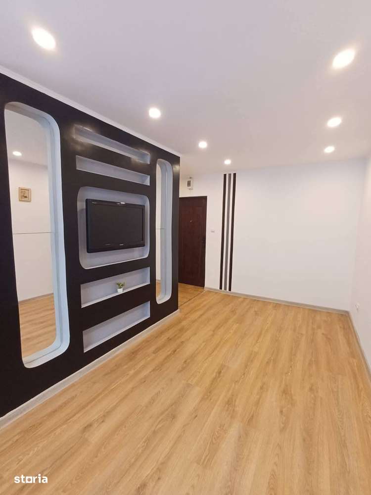 De vanzare garsoniera cf2, renovată complet, izolată 23.500 euro-0