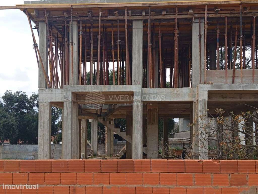 Moradia T3+1 em Construção com Projeto Aprovado Azeitão - Grande imagem: 2/45