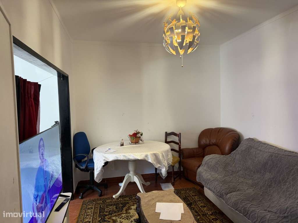 Apartamento T2 | R/C | Baixa da Banheira-7