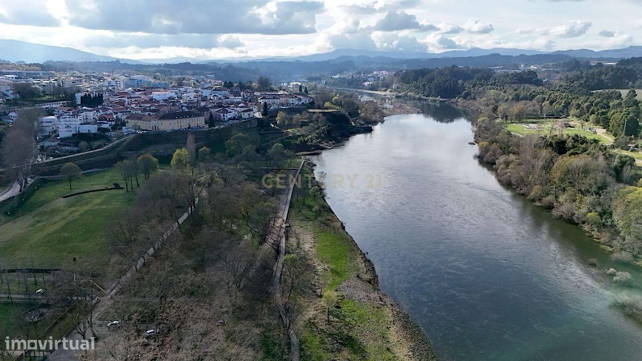 Terreno com 1350m2 - - Grande imagem: 2/13