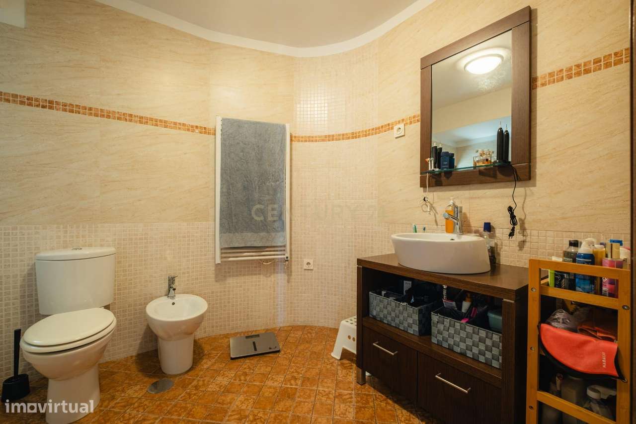 Excelente moradia T3 situada em São Pedro da Cova, Gondomar-12