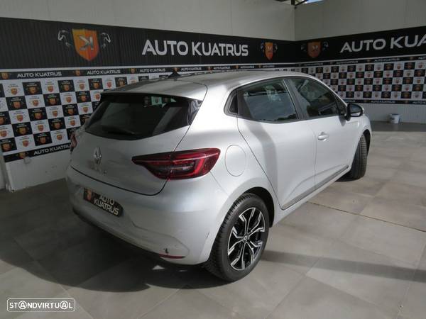 Renault Clio - 19