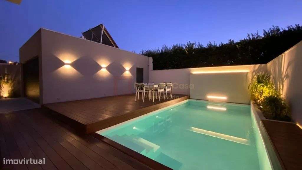 Moradia de Luxo com Piscina Aquecida Praia da Madalena-25