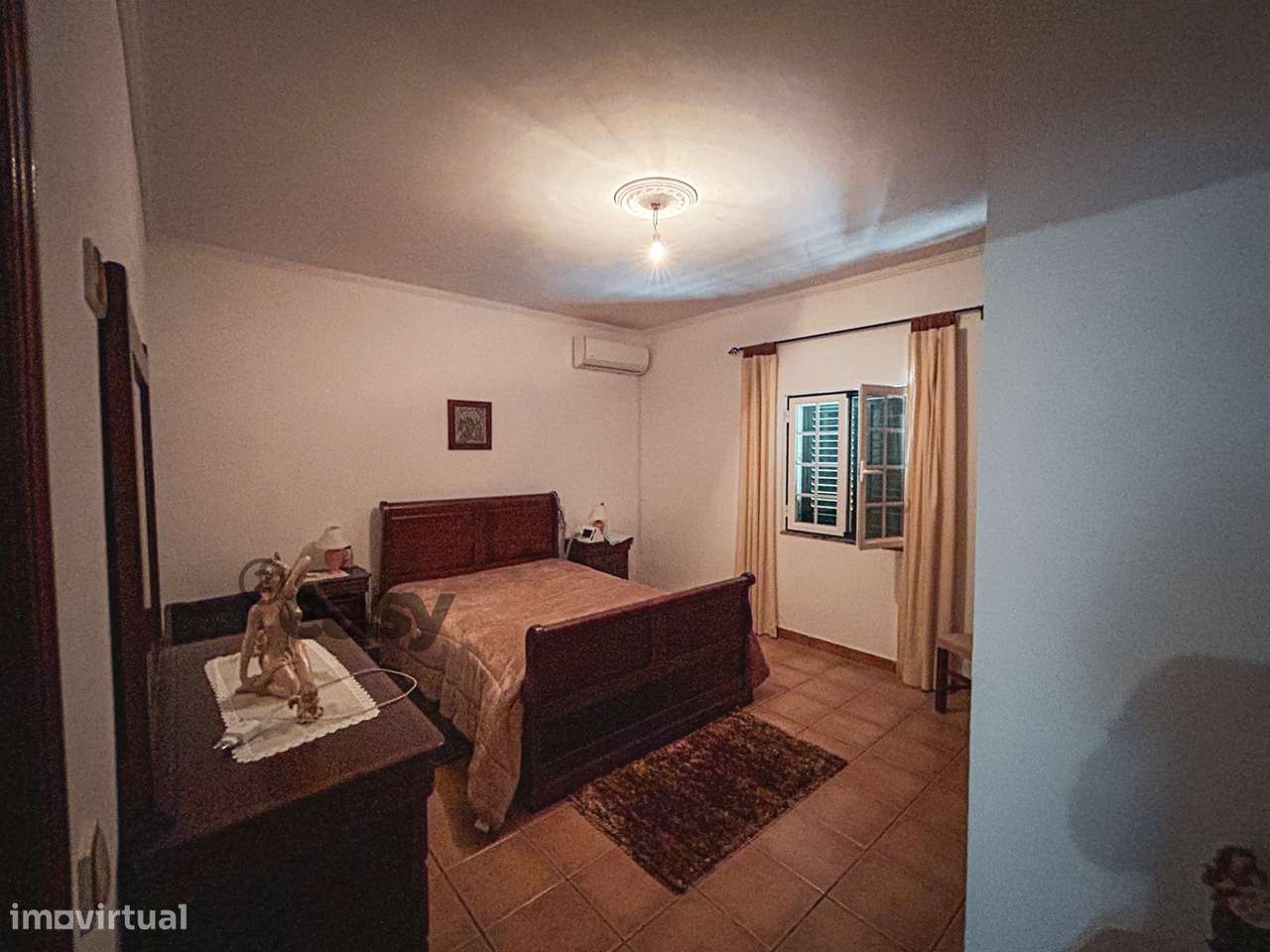 ÉVORA - Moradia T4 com Garagem Box e Logradouro em São Bartolomeu do O-6