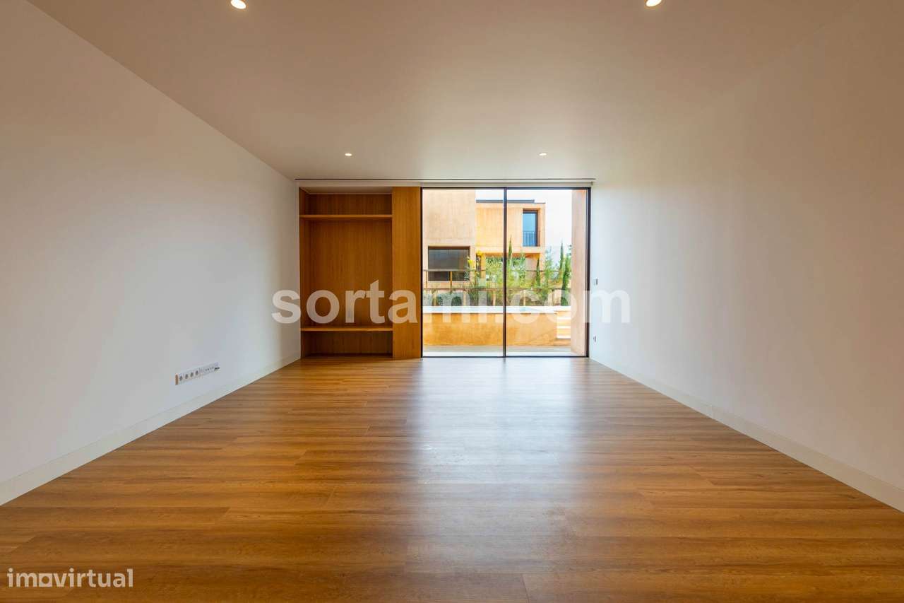 Moradia em Banda T3 Venda em Quarteira,Loulé - Grande imagem: 4/43