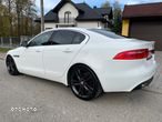 Jaguar XE - 12