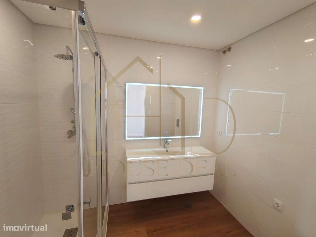 MODERNO Apartamento Duplex T3. Quinta do Conde-29