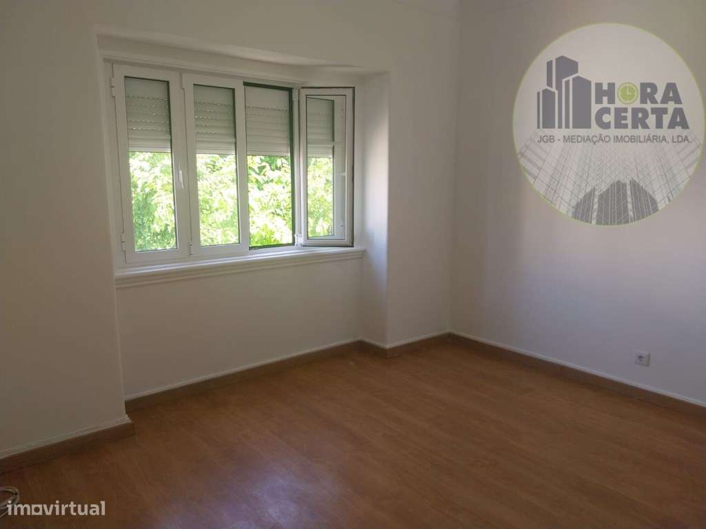 Apartamento T4 nas Mercês!-19