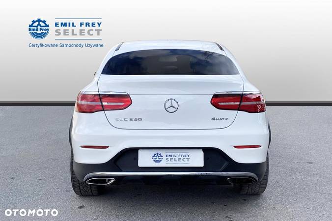 Mercedes-Benz GLC - 4