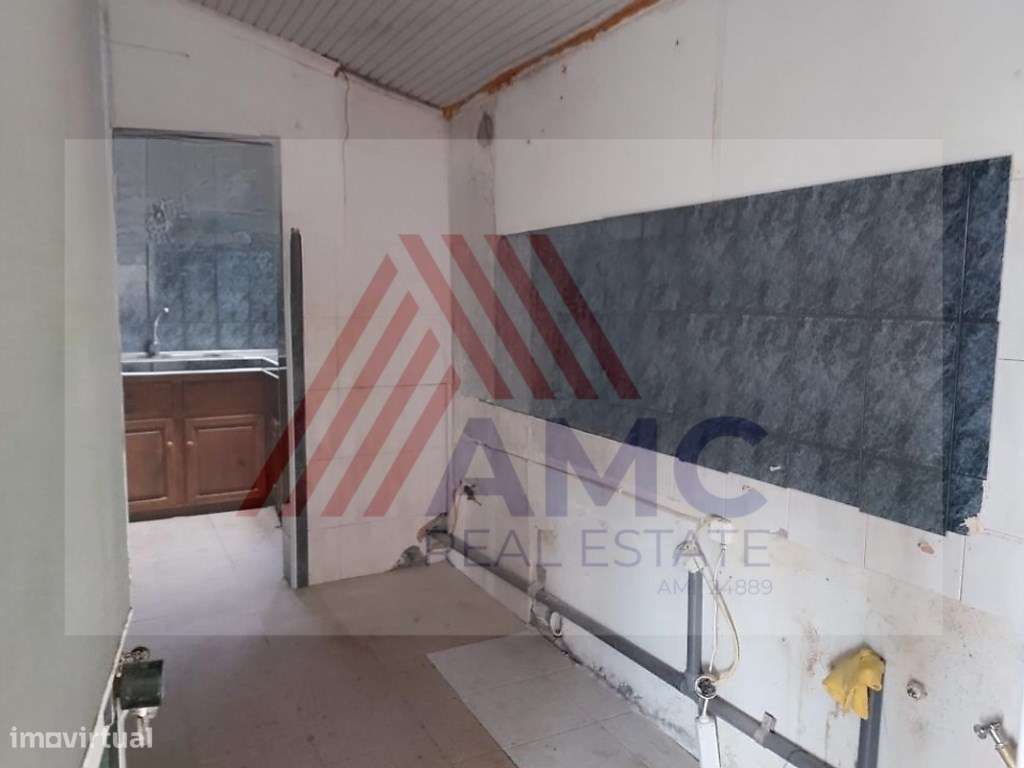 VENDE-SE MORADIA T4 EM SÃO ROQUE DO PICO-5