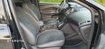 Ford Kuga 2.0 TDCi 2x4 ST-Line - 38