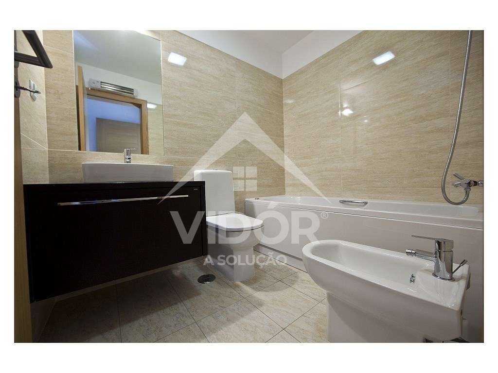 Moradia V4 Luxo - Condomínio Fechado em Faro - perto da praia - Grande imagem: 5/19