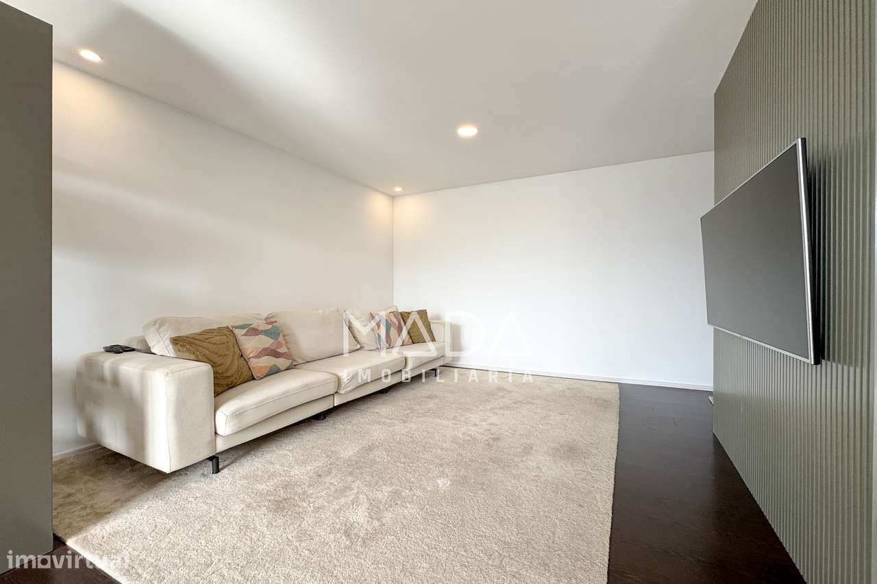 Apart. de luxo T3 (último piso) c/vistas p/Castelo de Guimarães-13