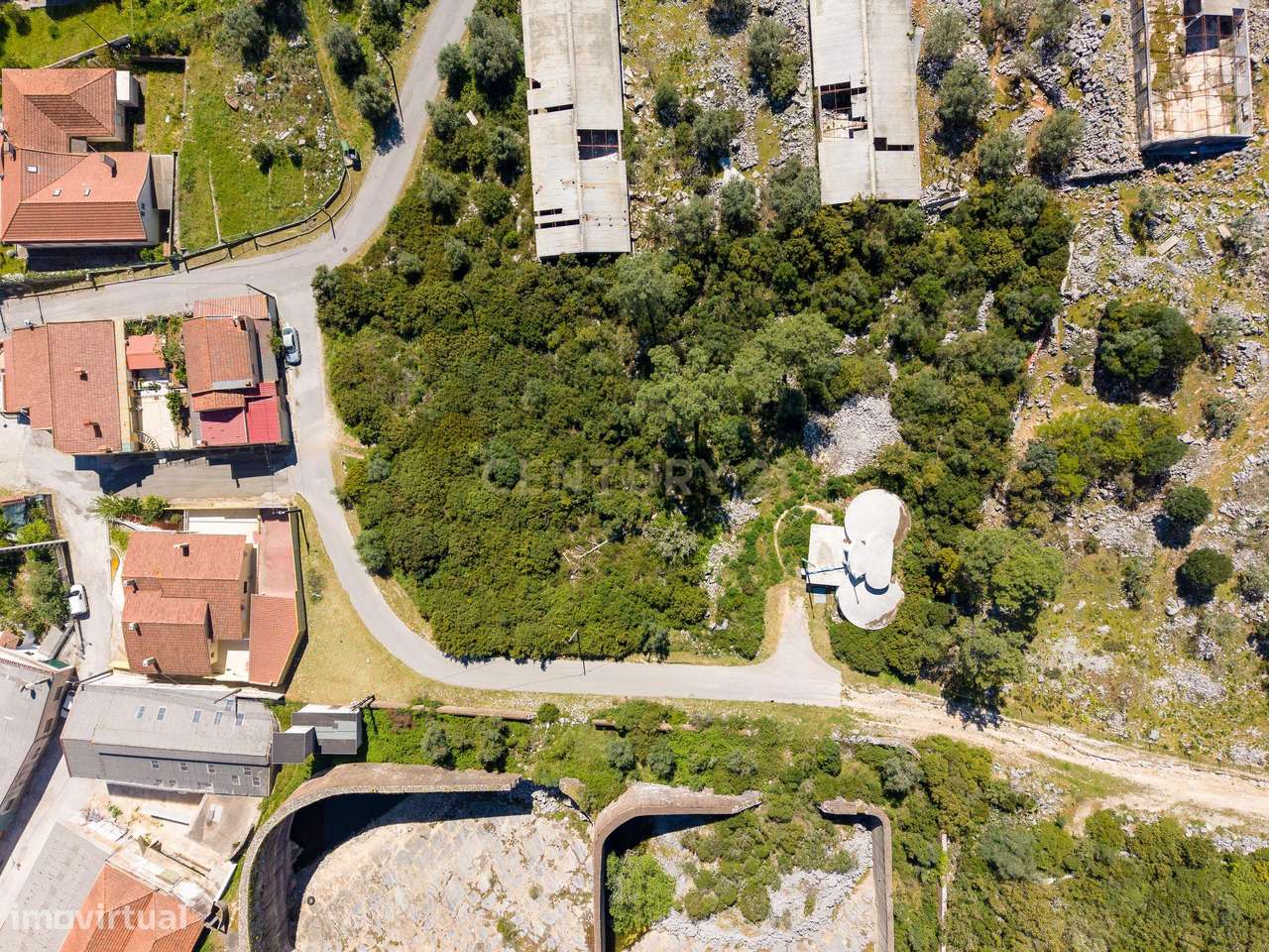 TERRENO URBANIZAVEL - Grande imagem: 2/6