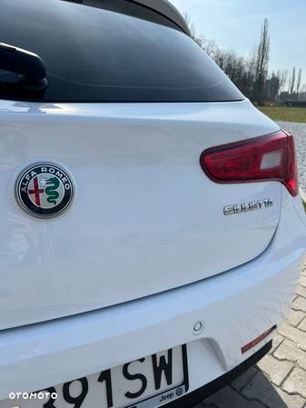 Alfa Romeo Giulietta 1.6 JTDM - 7