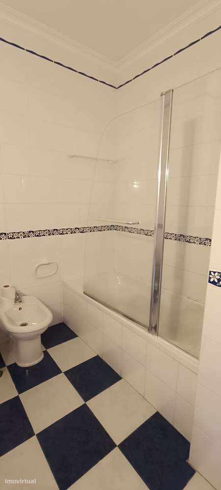 Magnifico apartamento T3 com garagem!-11