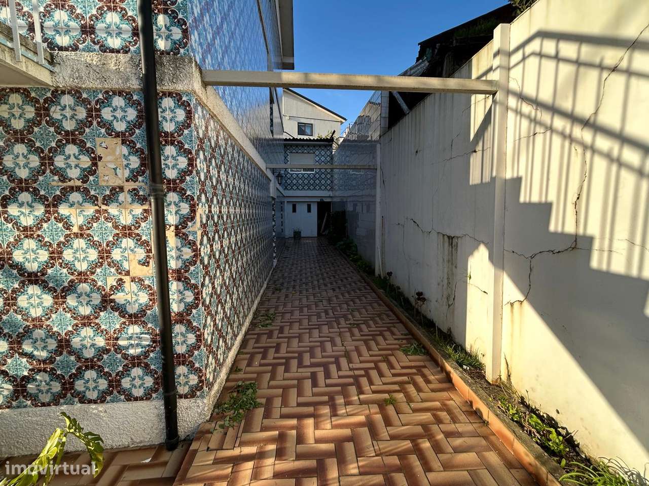 Moradia T5 com 3 frentes Rio Tinto-34