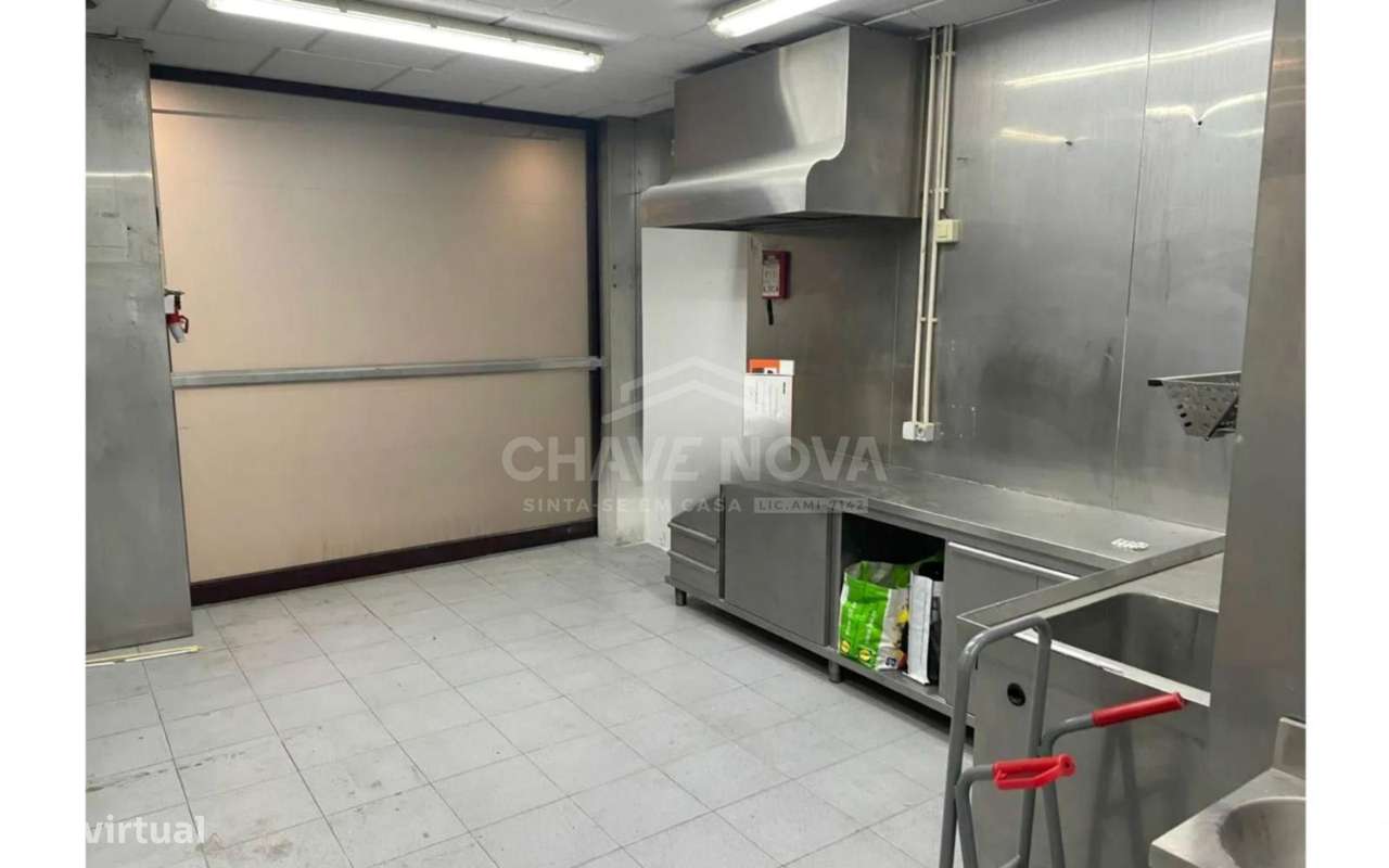 Espaço Comercial no Centro Comercial D’Ouro em Vila Nova de Gaia - Grande imagem: 5/5