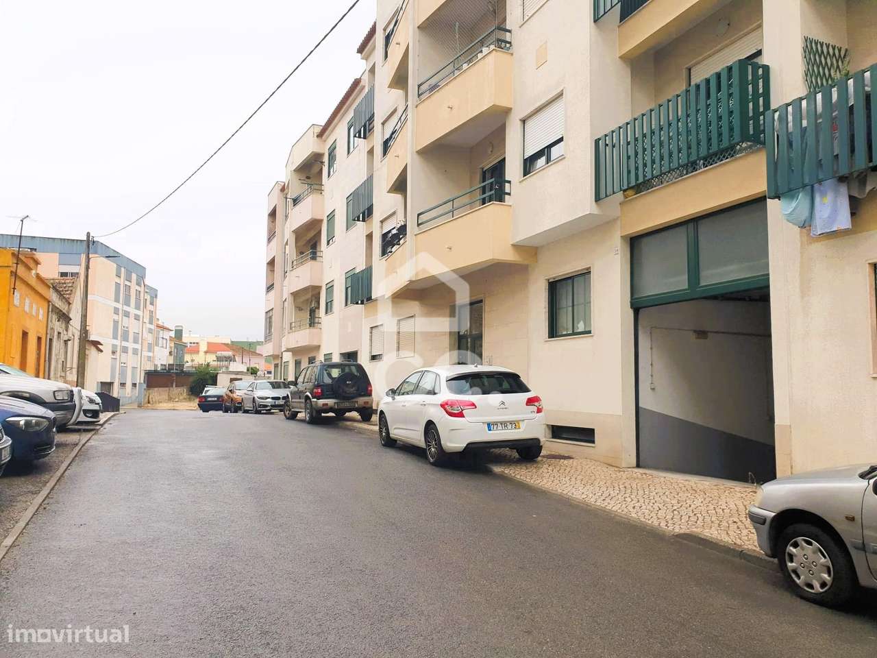 Garagem ampla em Setúbal-9