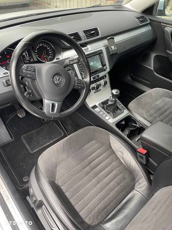 Volkswagen Passat 2.0 TDI Highline - 7