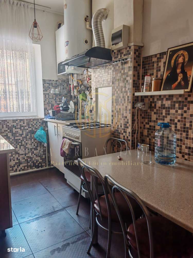 Apartament in vila Stefan cel Mare la 300 m metrou curte + anexa-4