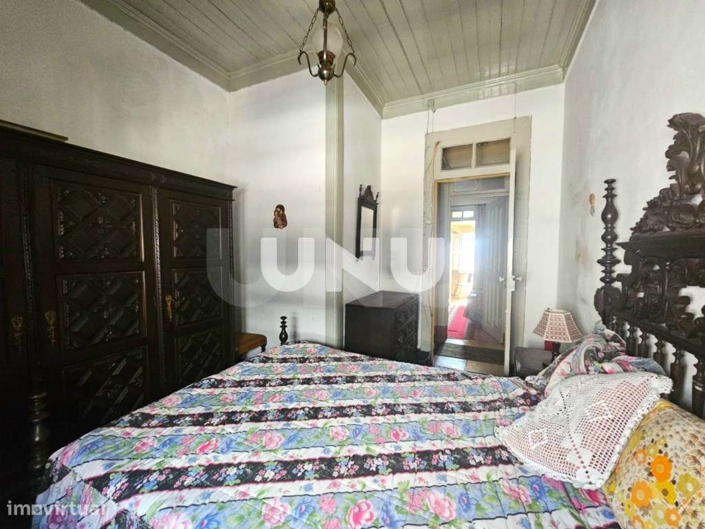 Prédio Urbano - Pleno Centro da Cidade de Viseu-32