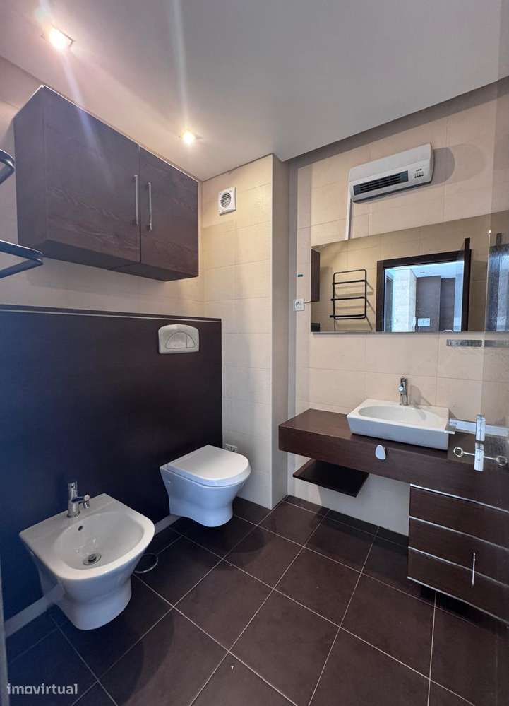 T2 com varanda, garagem e terraço no Entroncamento-7