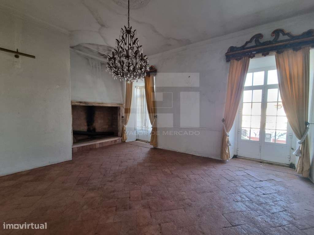 Apartamento T4+1 em Borba: Espaço, conforto e localização privilegi...-8