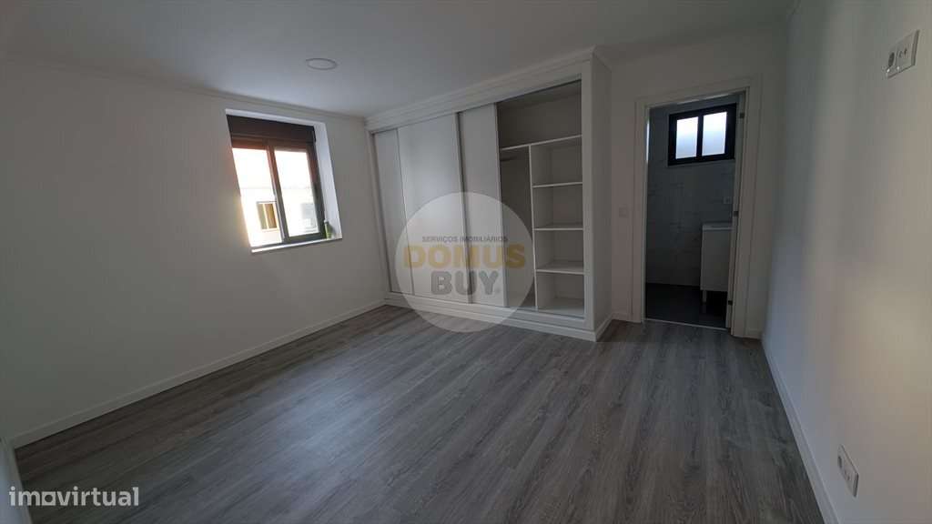 Moradia Térrea T2 + Anexo e Quintal - Baixa da Banheira-8