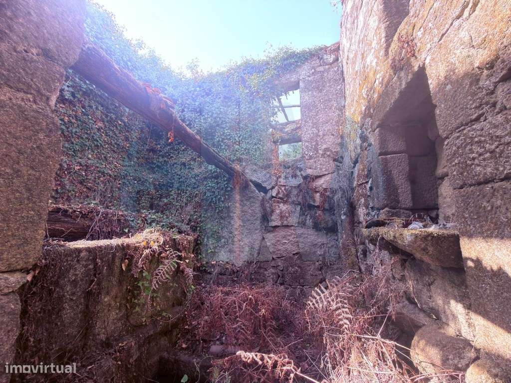 Quinta Histórica com Vista Deslumbrante sobre o Rio Tâmega-8
