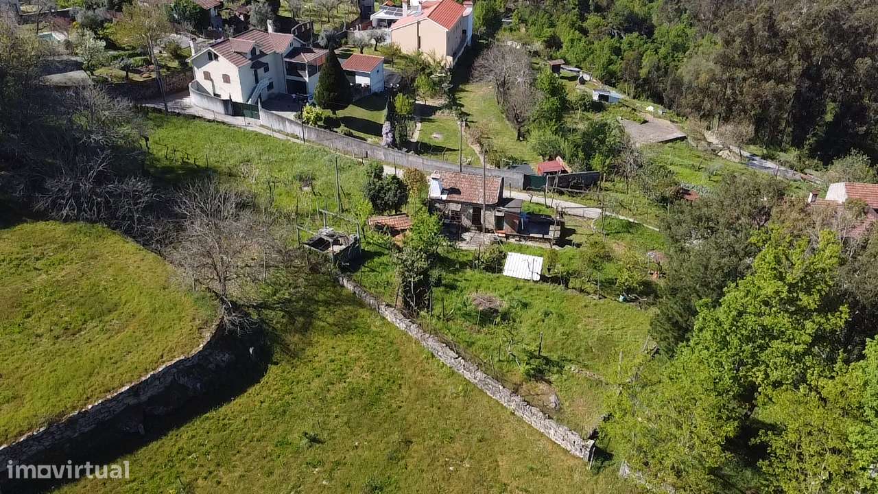 Moradia em granito p/ recuperar – Oliveira de Frades-25