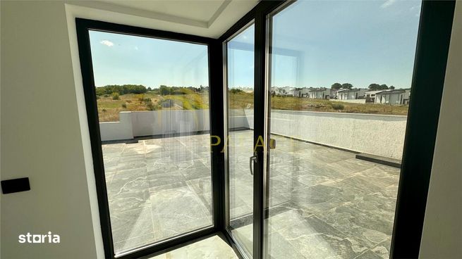 Casa single de vanzare in Rediu, design mediteranean, panorama catre D-17