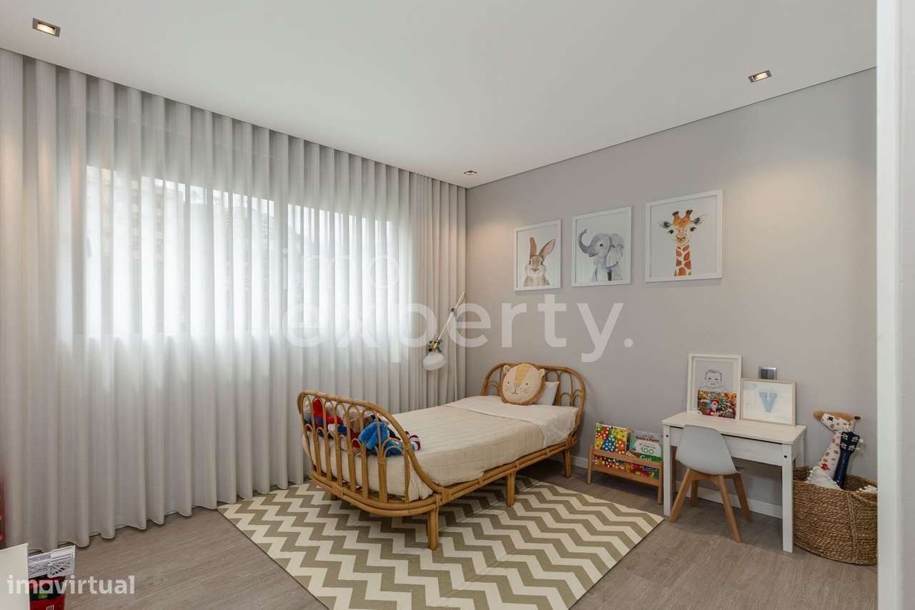 Apartamento T3 no Amparo, São Martinho-17