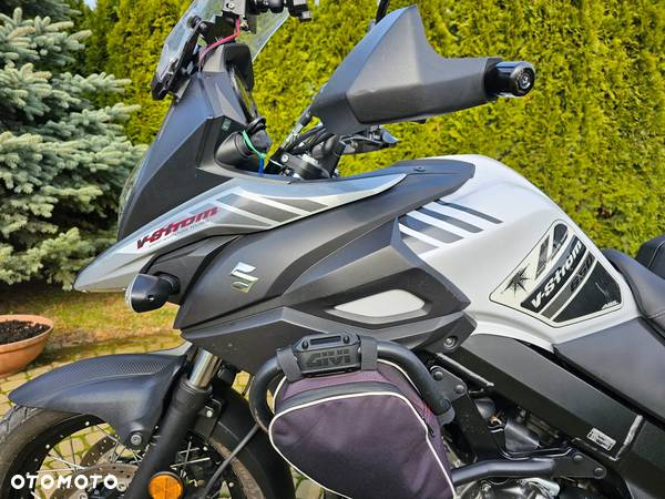 Suzuki V-STROM - 14