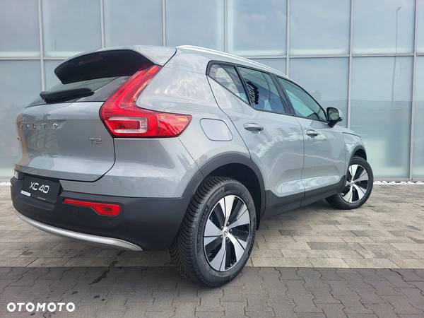 Volvo XC 40 B3 Essential - 14