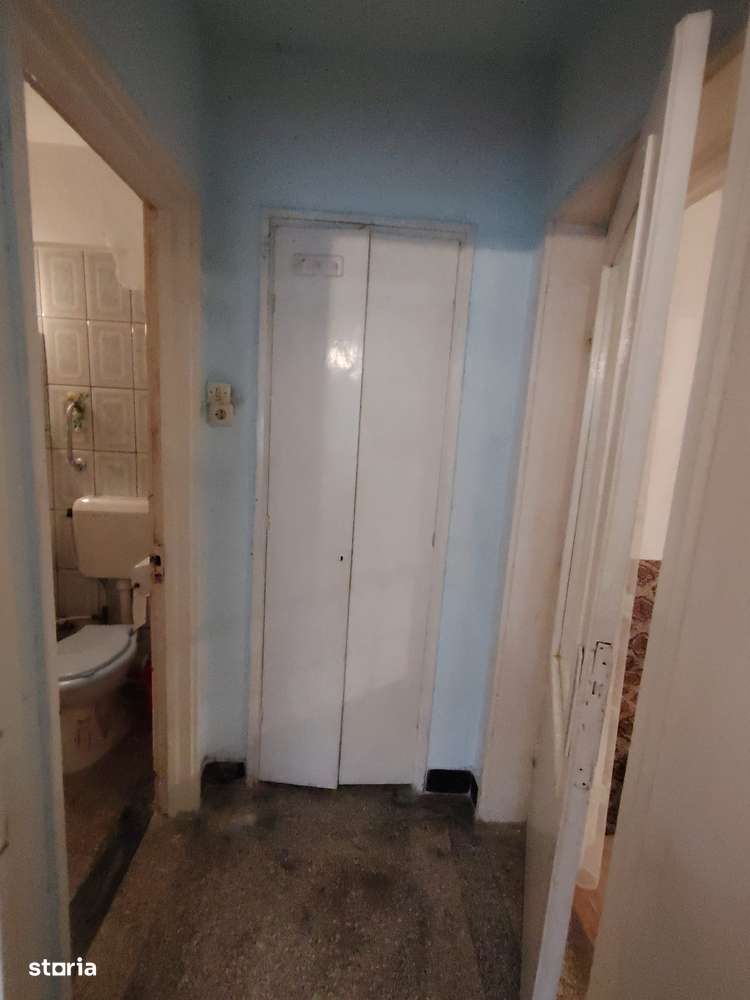 Pret redus!!!Ap 2 camere cauta sa fie modernizat- Micro 9-9
