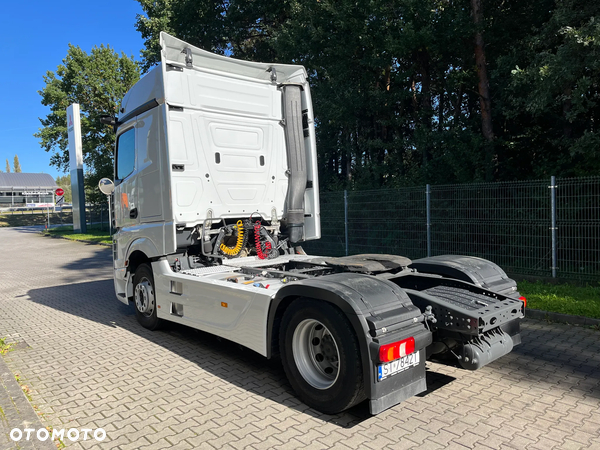 Mercedes-Benz Actros - 5