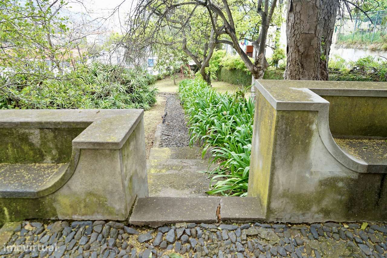 Fantástica moradia num lote de 1360m2-47