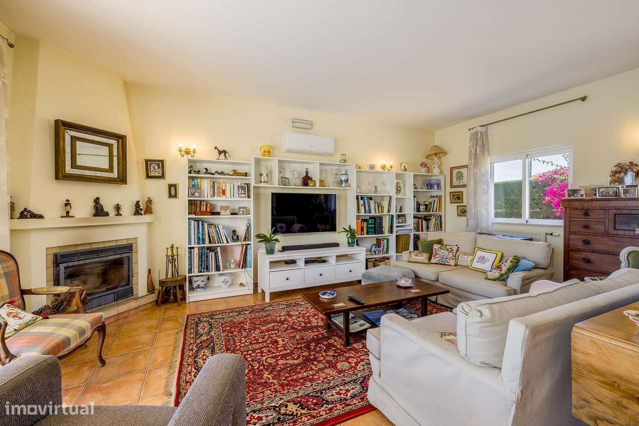 MORADIA TÉRREA V4 COM PISCINA PARA VENDA NO SARGAÇAL-7