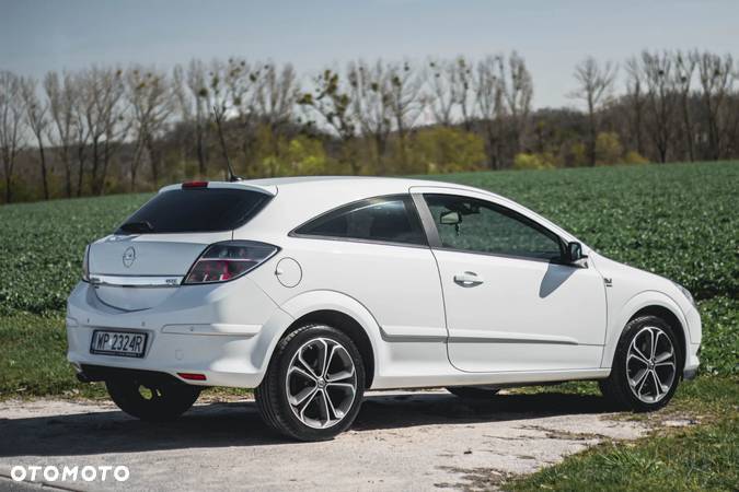 Opel Astra GTC 1.8 Sport - 5
