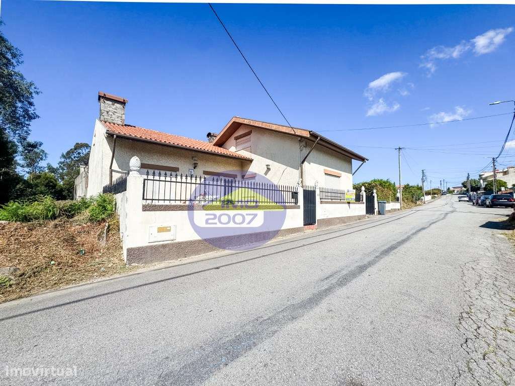Moradia Isolada T3 a breves instantes de Espinho-46