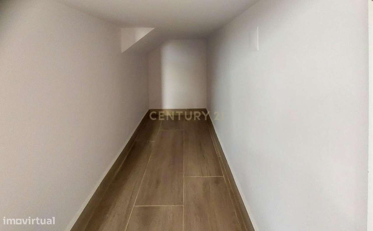 Moradia de 4 assoalhadas em construção - Possibilidade de escolher aca-19