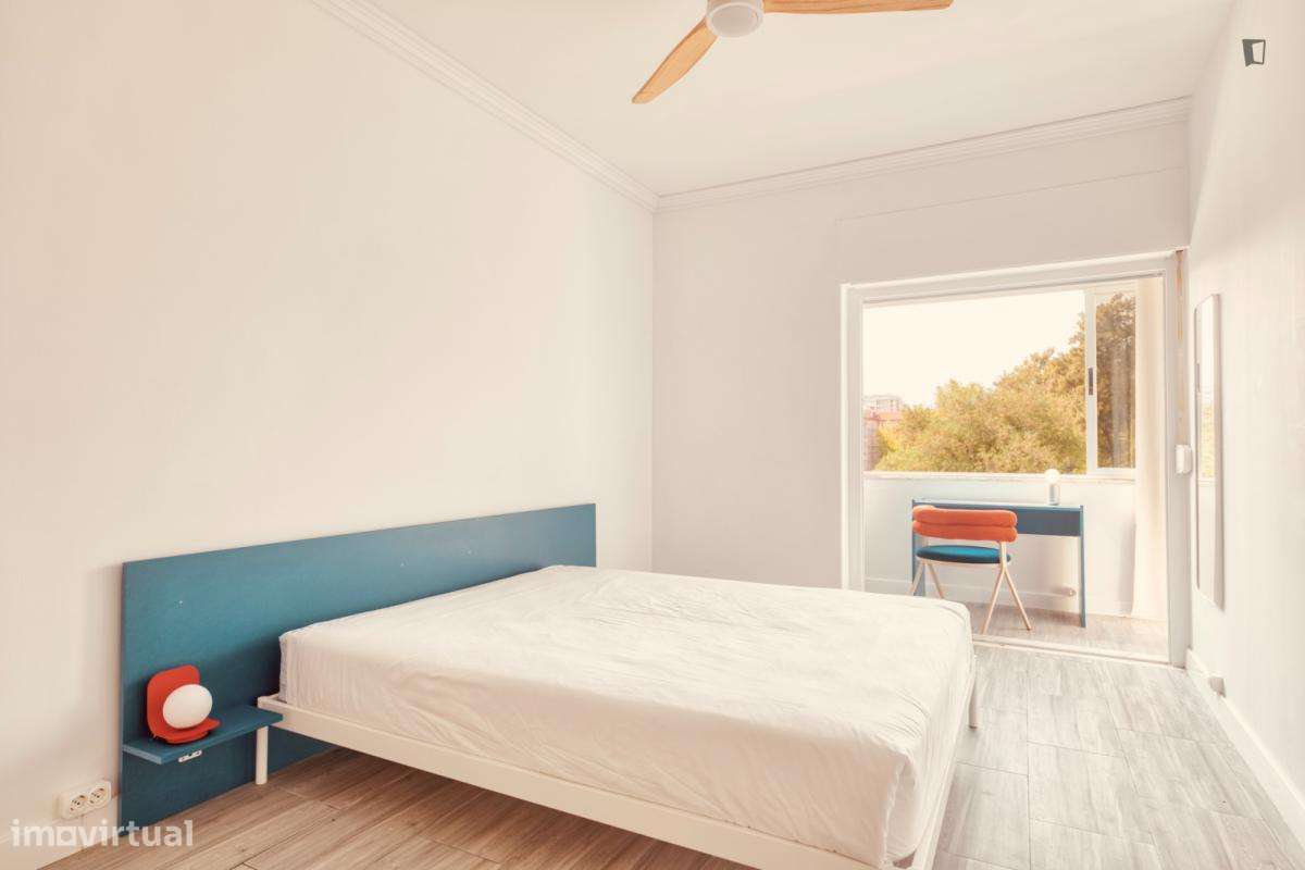 Quarto - localizado em Benfica Lisbon - Grande imagem: 2/10