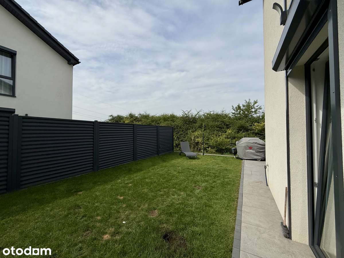 Pięknie urządzony dom w zabudowie szeregowej + działka na garaż-8